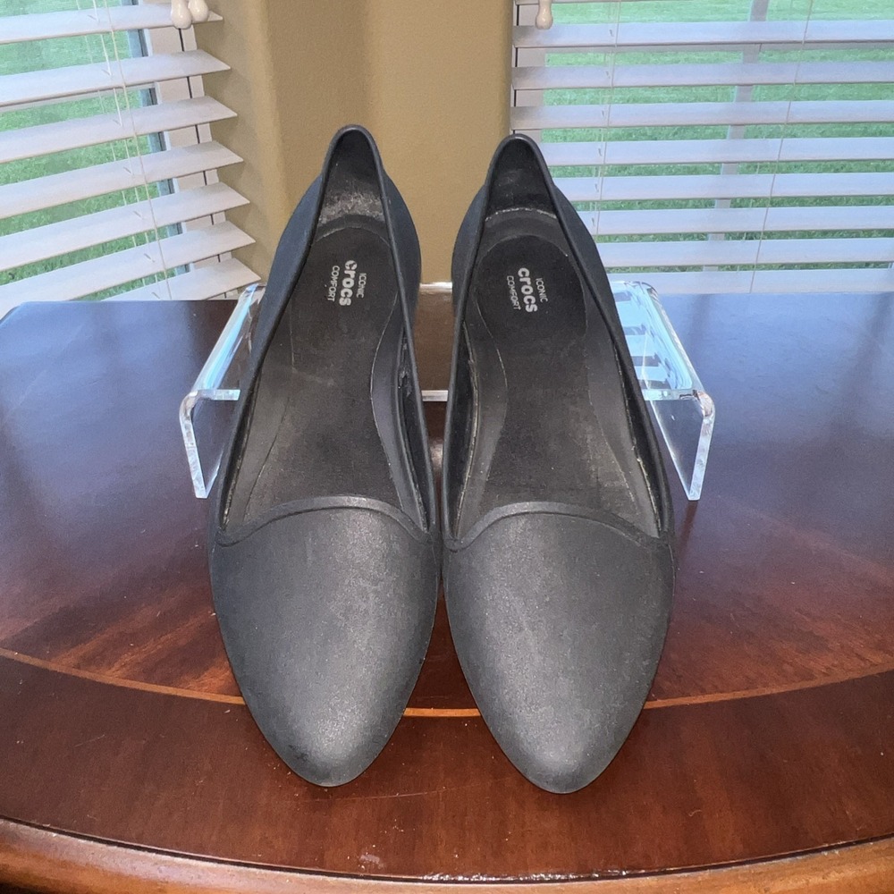 Crocs Eve Slip On Ballet Flats Black Women Sz 9 Iconic Comfort Beach Minimalist
